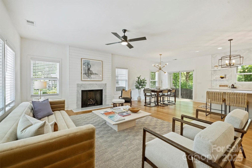 3163 Maury St Charlotte, NC 28208