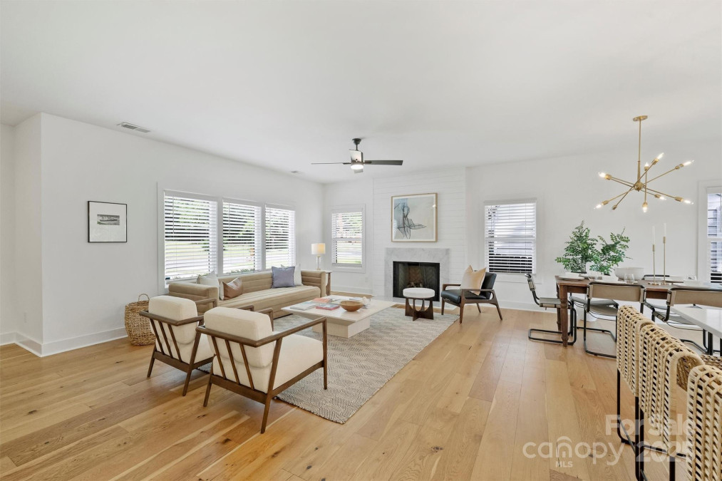 3163 Maury St Charlotte, NC 28208