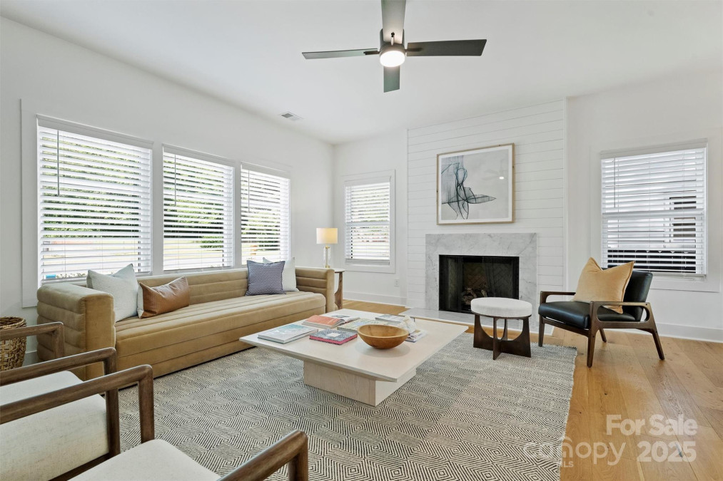 3163 Maury St Charlotte, NC 28208