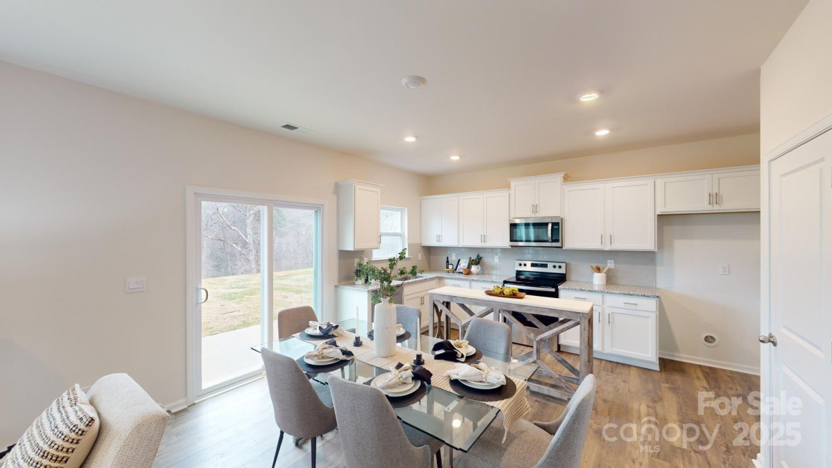 5058 Beargrass Dr Dallas, NC 28034