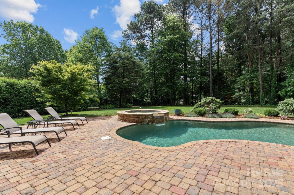 129 Alder Springs Ln Mooresville, NC 28117