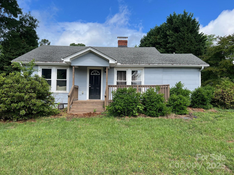 5371 Davidson Rd Davidson, NC 28036