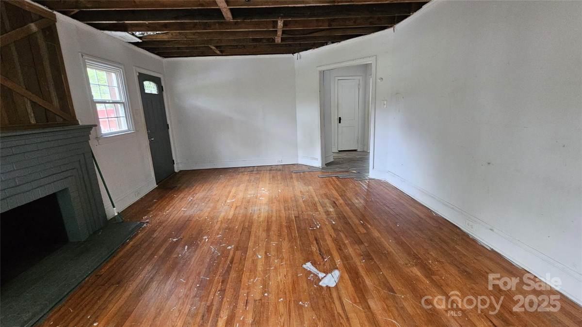 435 Sharpe St Statesville, NC 28677