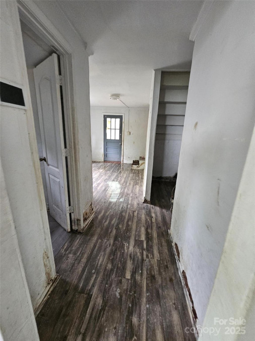435 Sharpe St Statesville, NC 28677