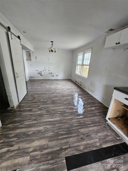 435 Sharpe St Statesville, NC 28677