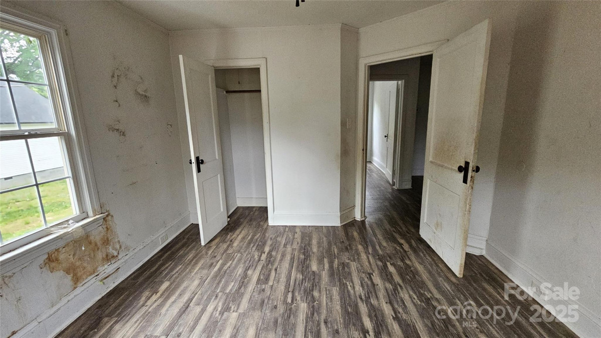 435 Sharpe St Statesville, NC 28677