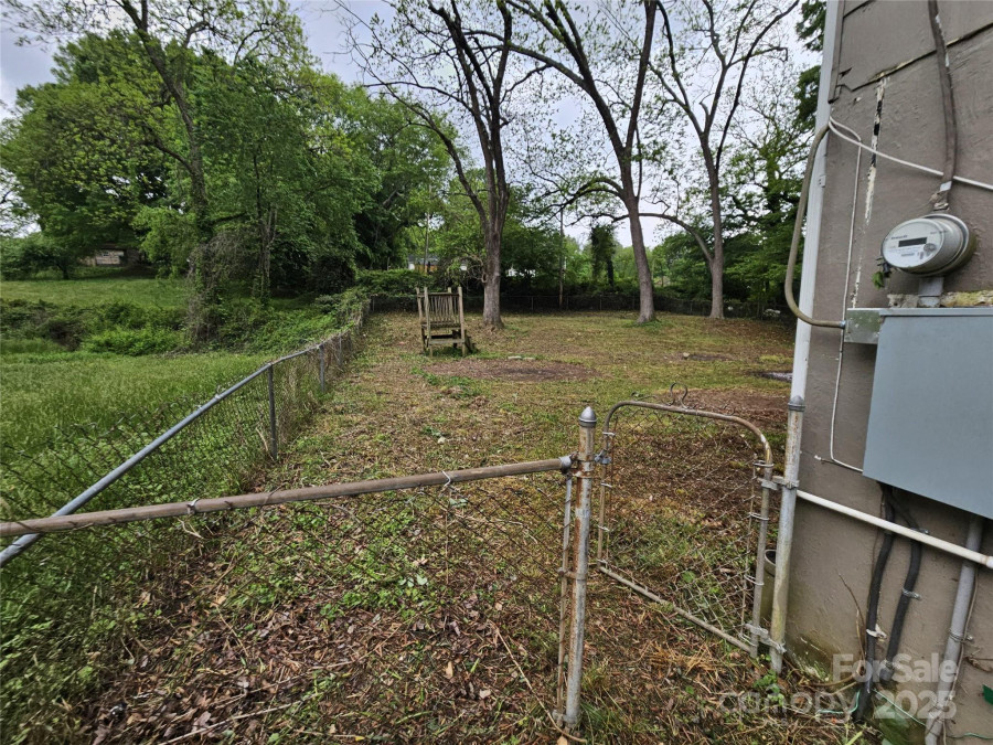 435 Sharpe St Statesville, NC 28677