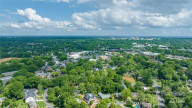 618 Heathermoor Ct Charlotte, NC 28209