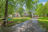 618 Heathermoor Ct Charlotte, NC 28209