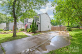 618 Heathermoor Ct Charlotte, NC 28209