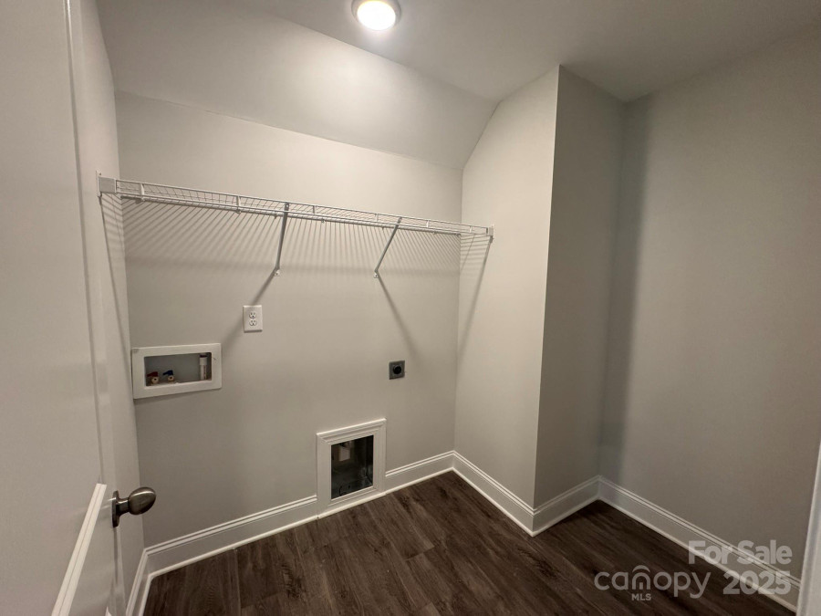 4131 Black Ct Harrisburg, NC 28075