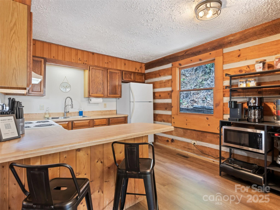 237 Biltmore Cir Bryson City, NC 28713