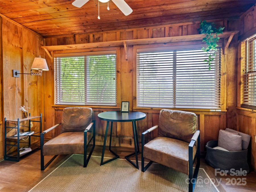 237 Biltmore Cir Bryson City, NC 28713