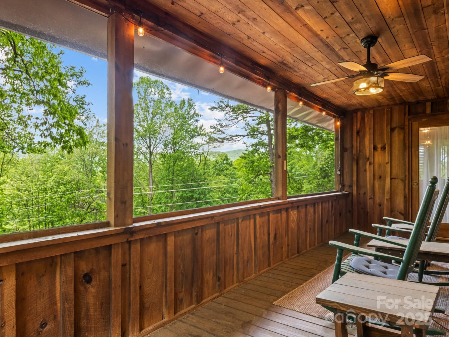 237 Biltmore Cir Bryson City, NC 28713