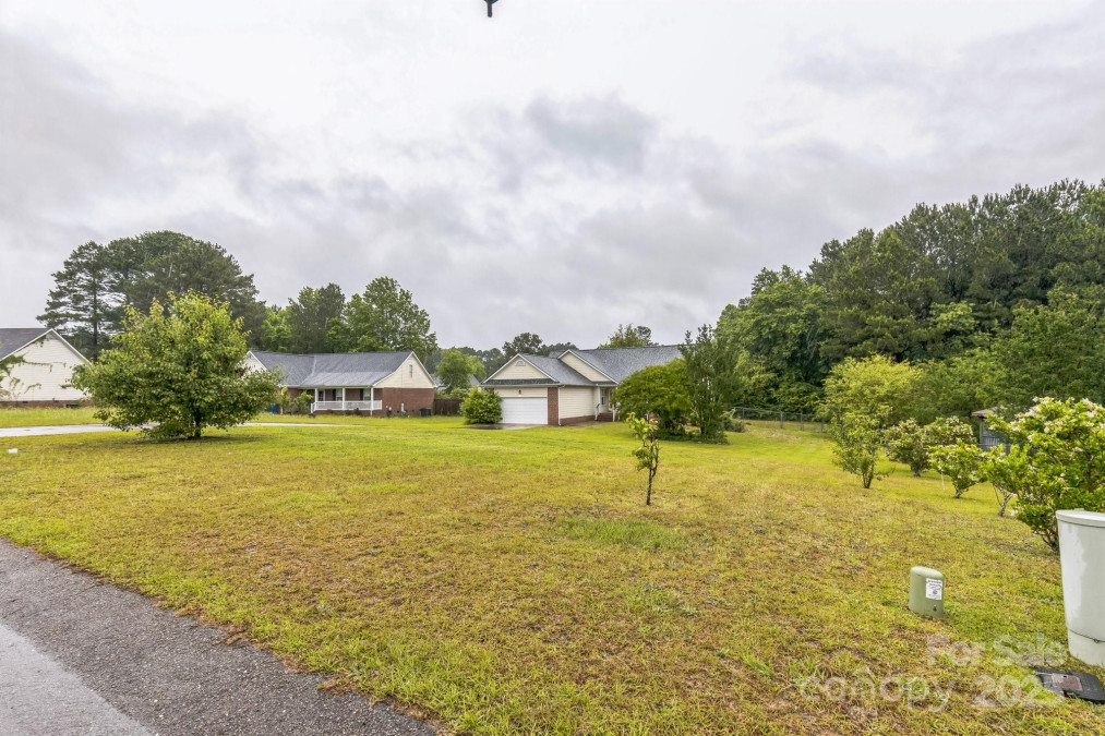 113 Stacy Ln Raeford Township, NC 28376