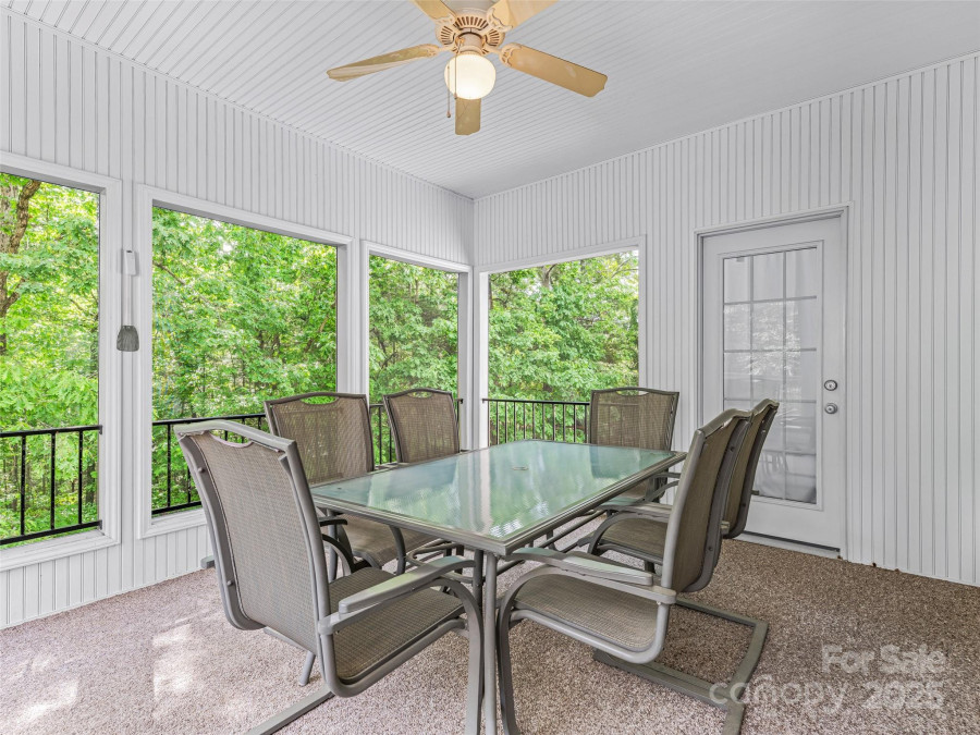 138 Bridlewood Trl Mills River, NC 28759
