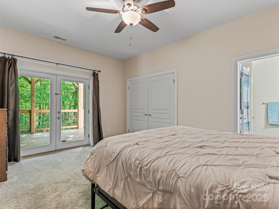 138 Bridlewood Trl Mills River, NC 28759