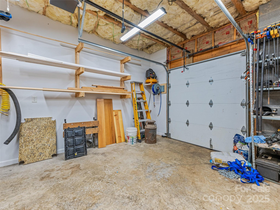 138 Bridlewood Trl Mills River, NC 28759