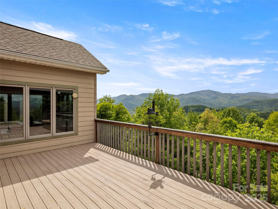 29 Egret Ct Waynesville, NC 28786