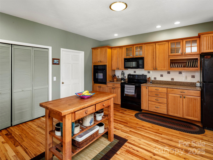 29 Egret Ct Waynesville, NC 28786