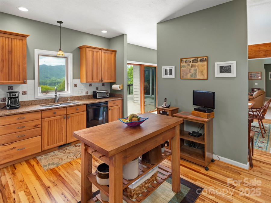 29 Egret Ct Waynesville, NC 28786