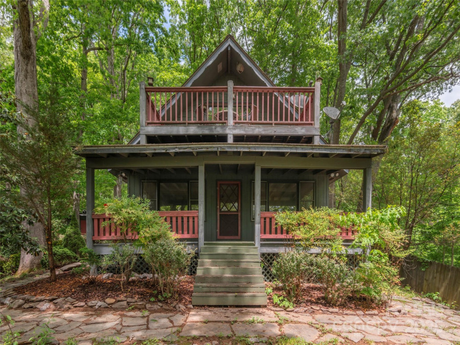 318 Sandsridge Way Waynesville, NC 28785