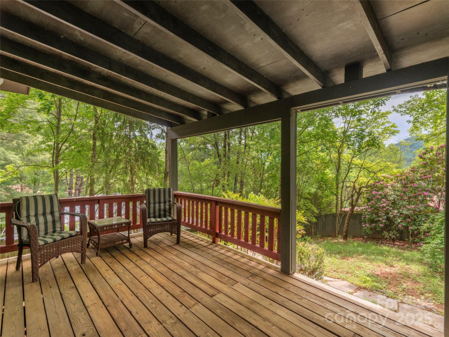 318 Sandsridge Way Waynesville, NC 28785