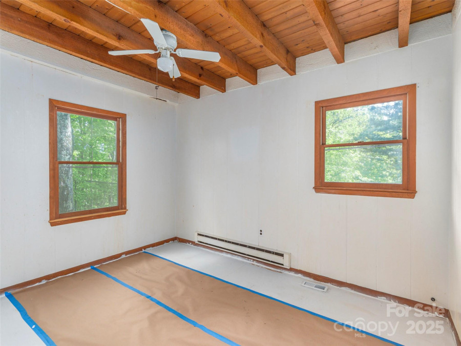 318 Sandsridge Way Waynesville, NC 28785