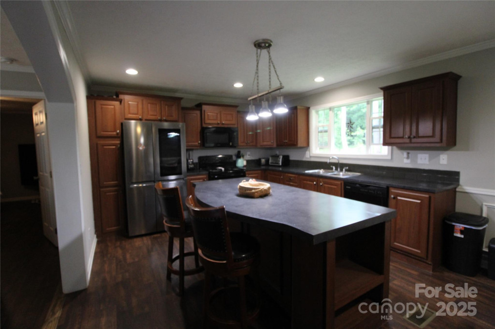 2310 Alfred Hartley Rd Lenoir, NC 28645