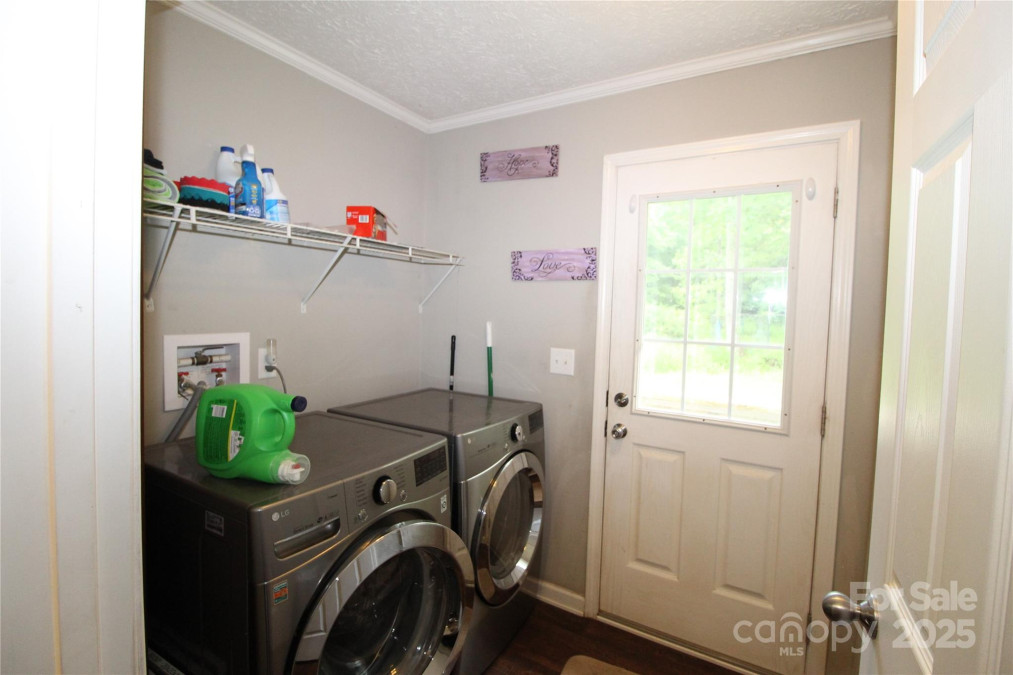 2310 Alfred Hartley Rd Lenoir, NC 28645
