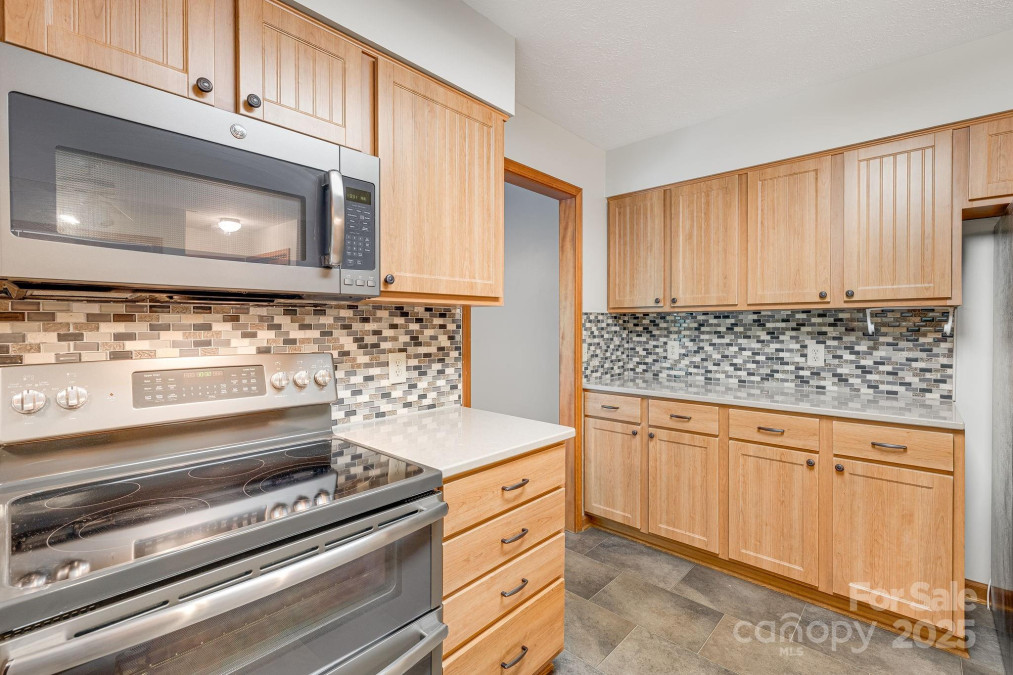 41 Morgan Branch Estate Candler, NC 28715