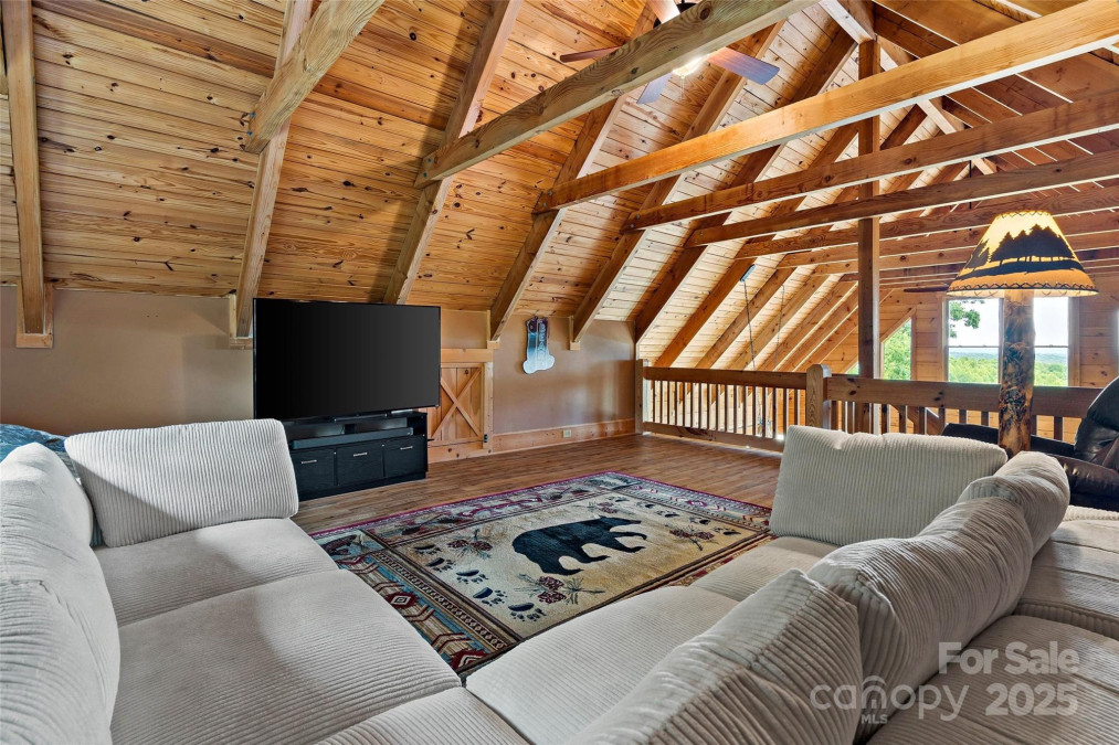 77 Pepperwood Dr Marion, NC 28752