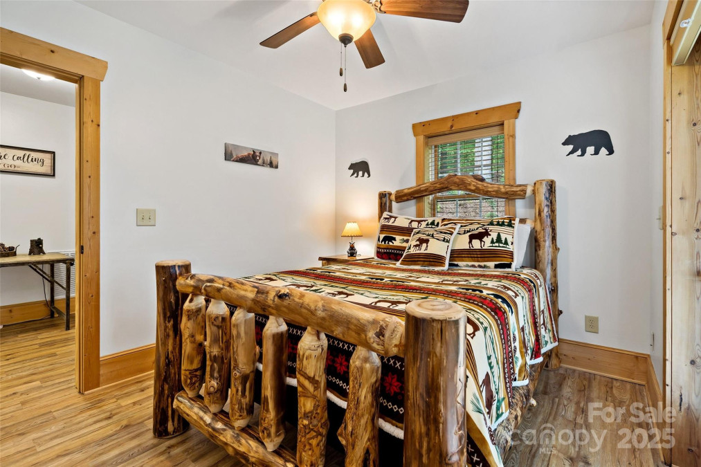 77 Pepperwood Dr Marion, NC 28752