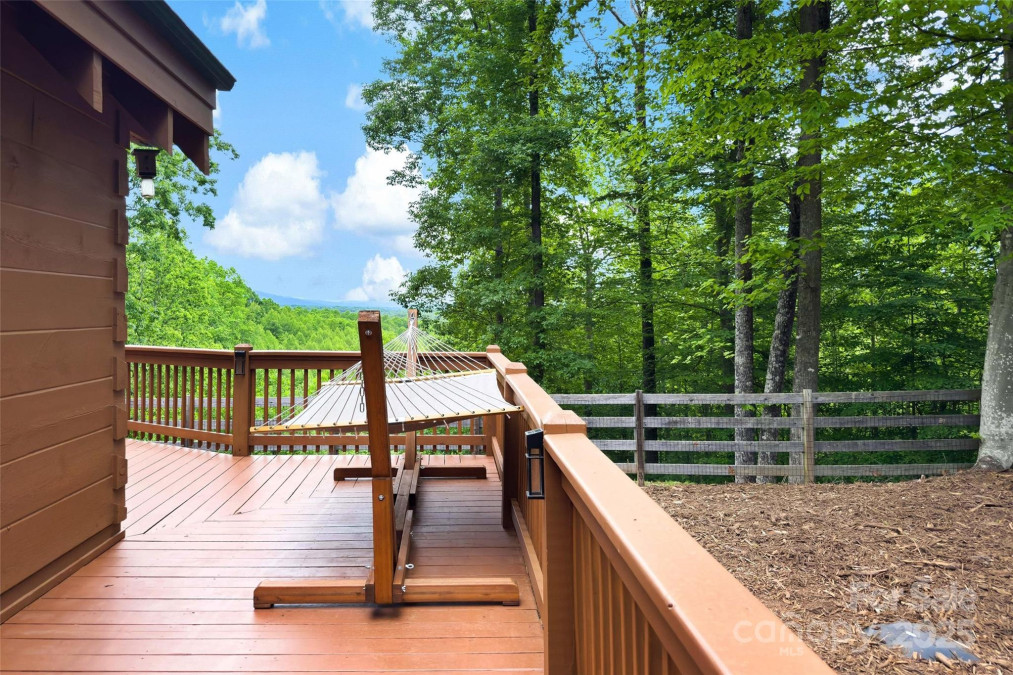77 Pepperwood Dr Marion, NC 28752