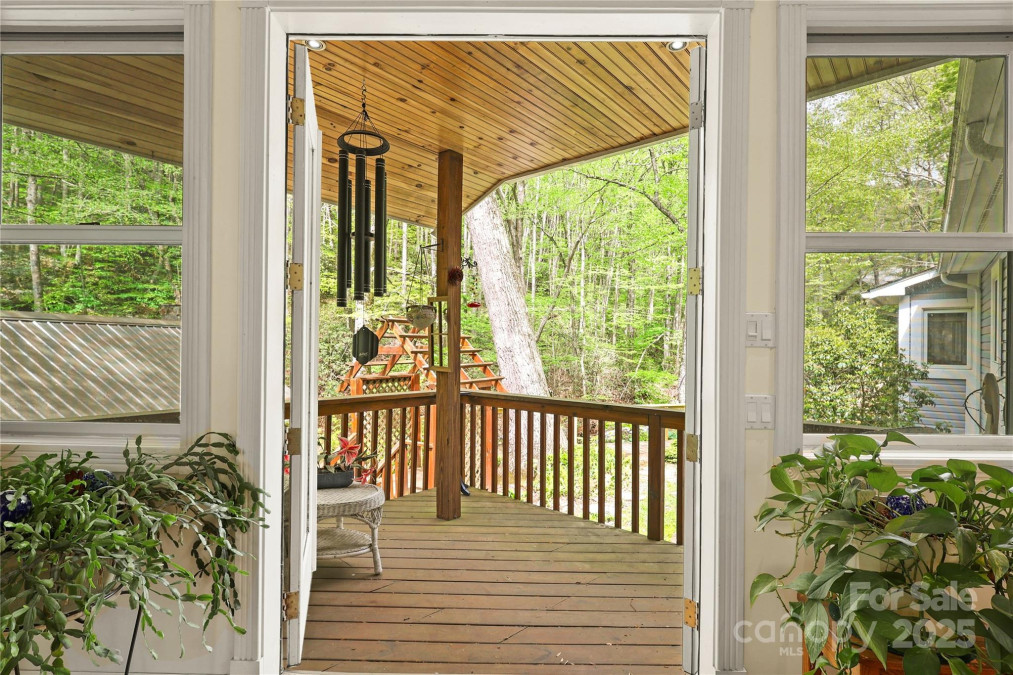 751 Millers Pond Ln Boone, NC 28607