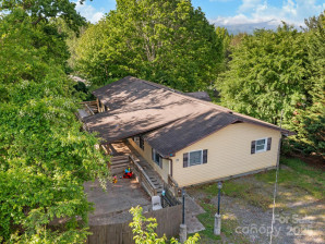 290 Deaverview Rd Asheville, NC 28806