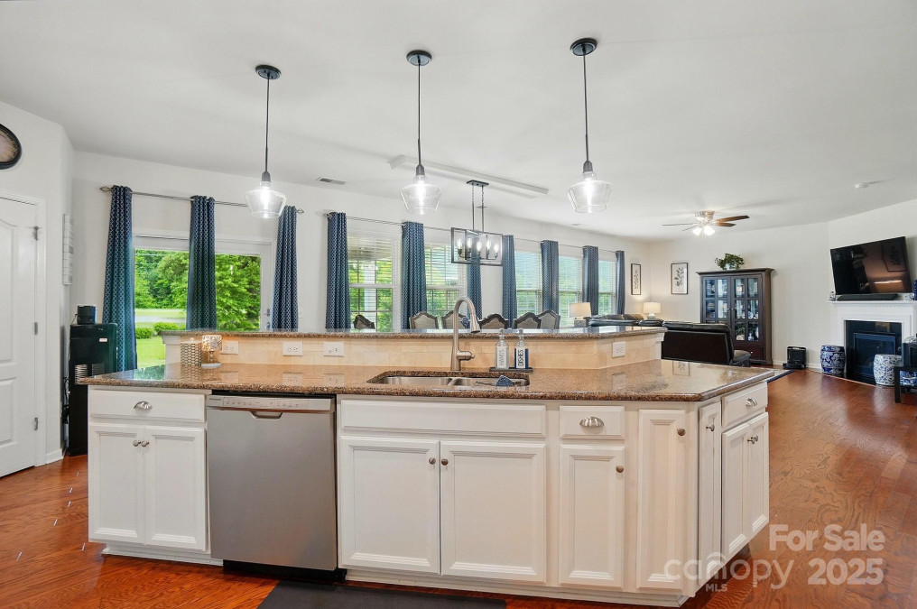 14316 Baytown Ct Charlotte, NC 28078
