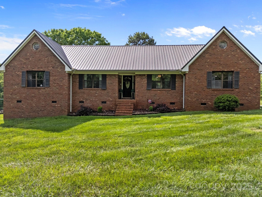 425 Troutman Rd Rockwell, NC 28138
