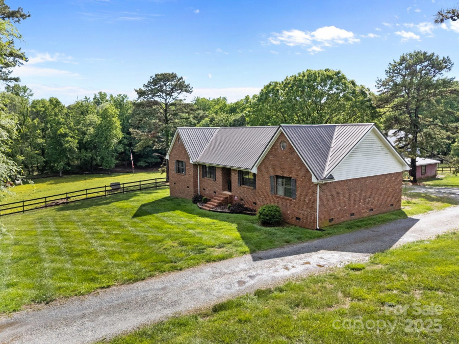 425 Troutman Rd Rockwell, NC 28138