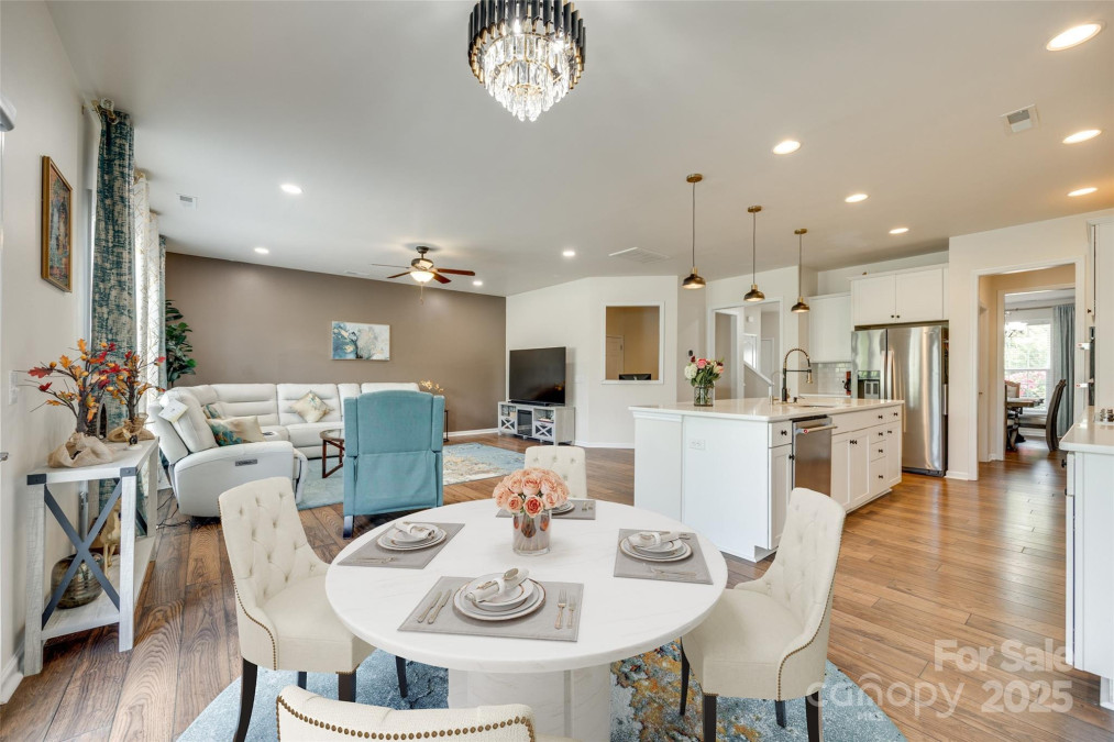 16008 Weeping Valley Dr Fort Mill, SC 29715
