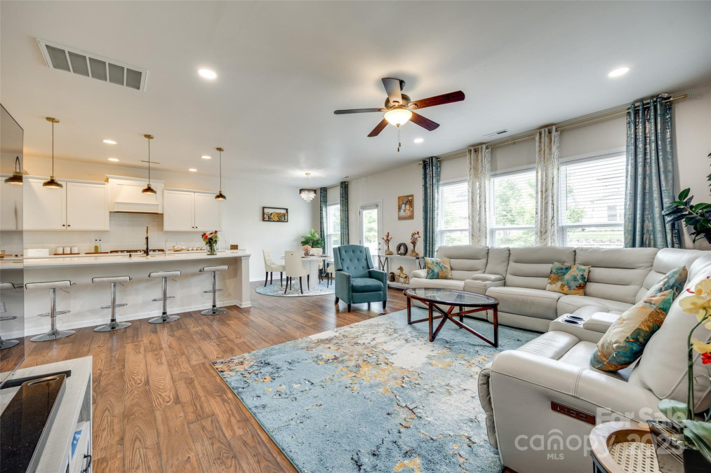 16008 Weeping Valley Dr Fort Mill, SC 29715