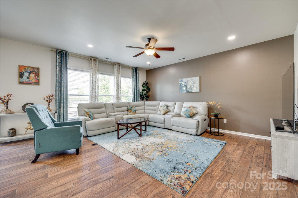 16008 Weeping Valley Dr Fort Mill, SC 29715