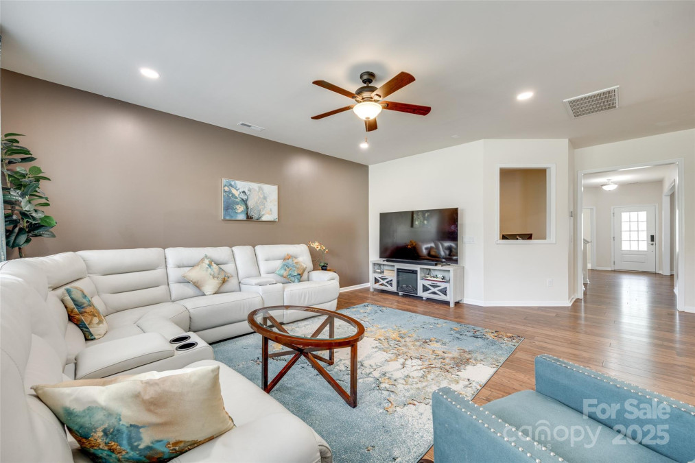 16008 Weeping Valley Dr Fort Mill, SC 29715