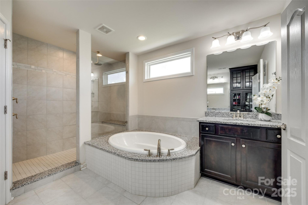 16008 Weeping Valley Dr Fort Mill, SC 29715