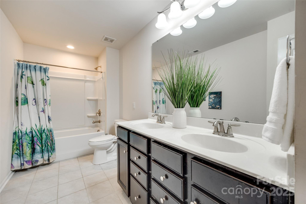 16008 Weeping Valley Dr Fort Mill, SC 29715