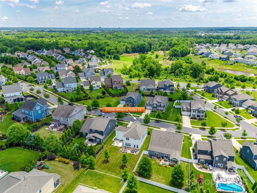 16008 Weeping Valley Dr Fort Mill, SC 29715