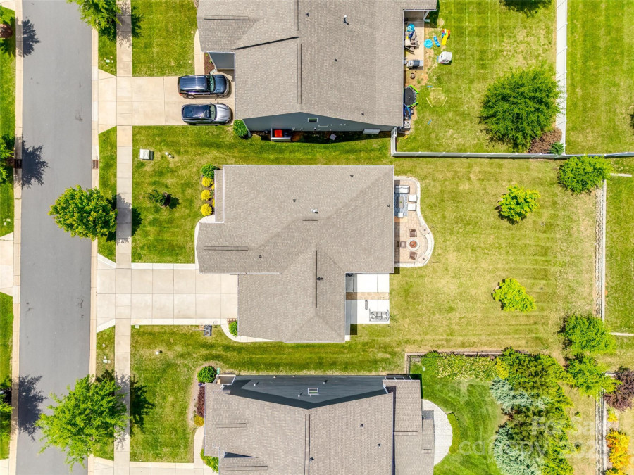 16008 Weeping Valley Dr Fort Mill, SC 29715