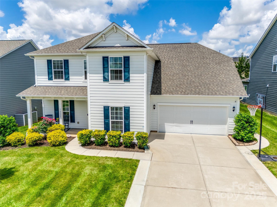 16008 Weeping Valley Dr Fort Mill, SC 29715
