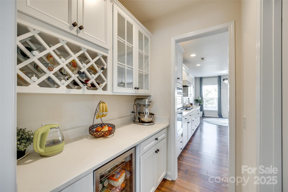 16008 Weeping Valley Dr Fort Mill, SC 29715