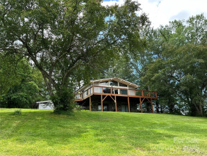 61 Magnolia Dr Canton, NC 28716